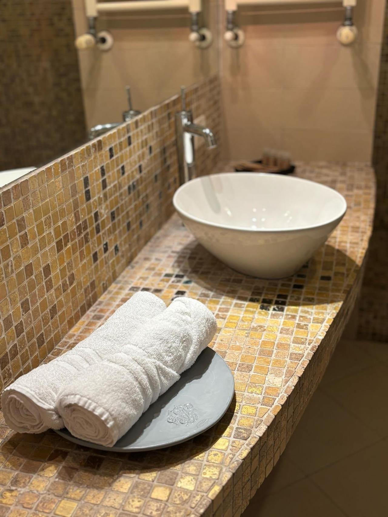 Central Station Suite בולוניה מראה חיצוני תמונה
